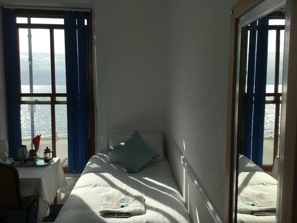 Celtic Bay Guest House Аберистуит Экстерьер фото